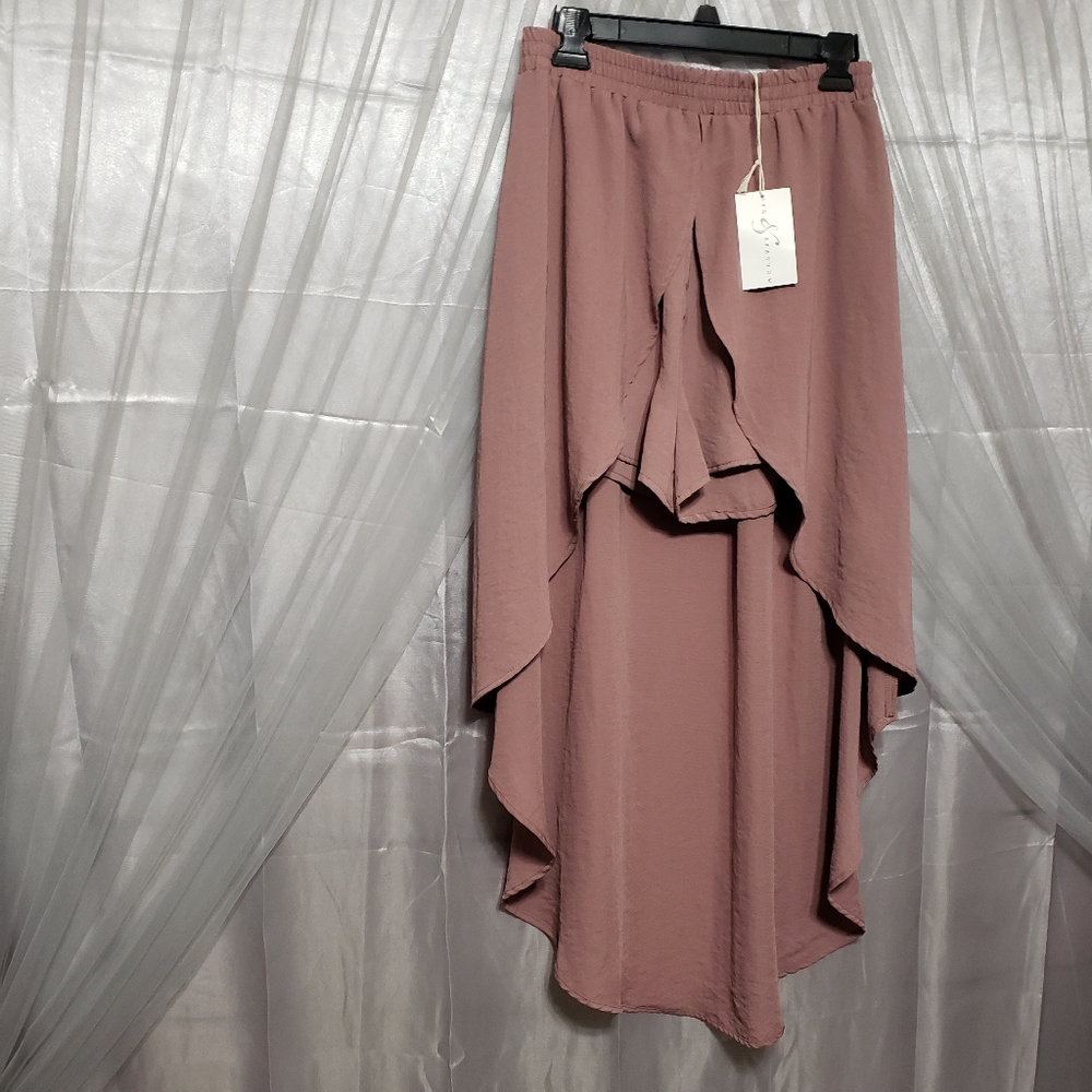 First Love NWT Sz L Overlay Dress Shorts MaxiSkirt - Picture 4 of 10